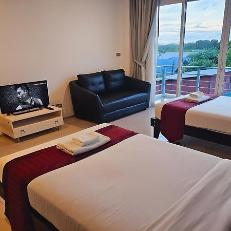 Rawai One World One Home Naiharn Hotel מראה חיצוני תמונה