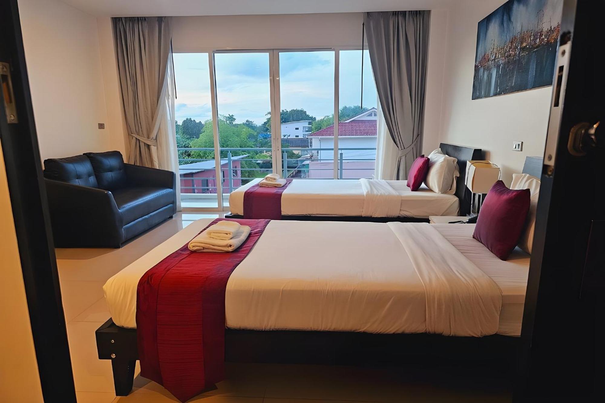 Rawai One World One Home Naiharn Hotel מראה חיצוני תמונה