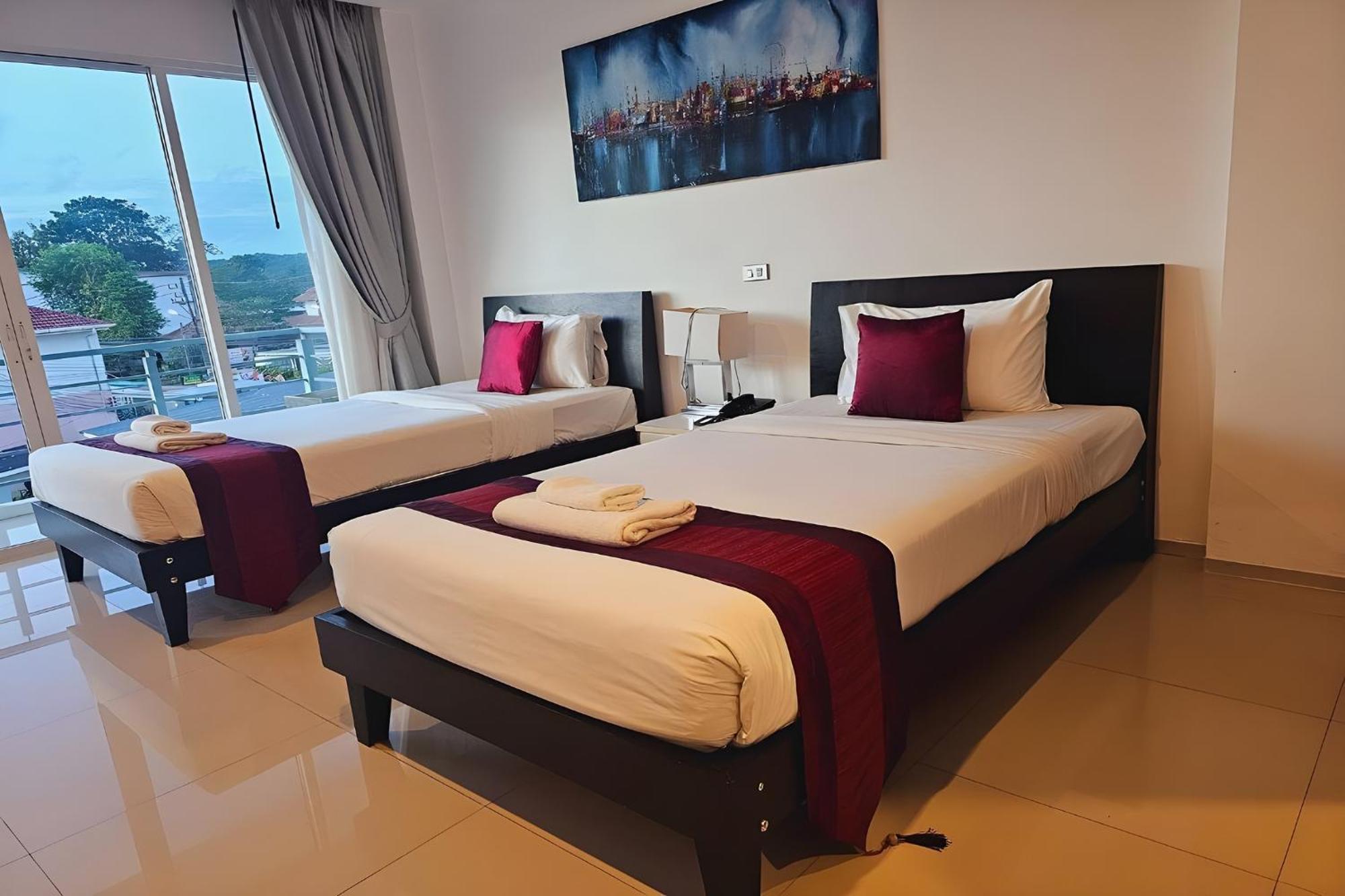 Rawai One World One Home Naiharn Hotel מראה חיצוני תמונה