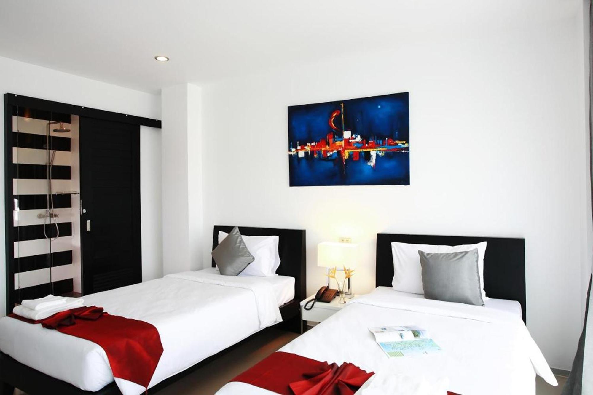 Rawai One World One Home Naiharn Hotel מראה חיצוני תמונה